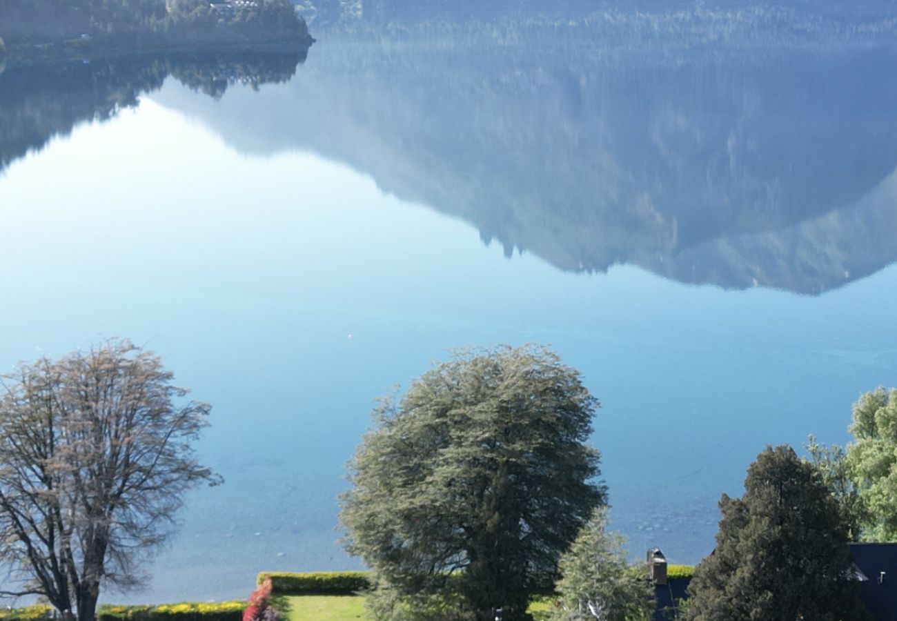 House in San Carlos de Bariloche - House with lakefront on Lake Gutiérrez in Bariloche