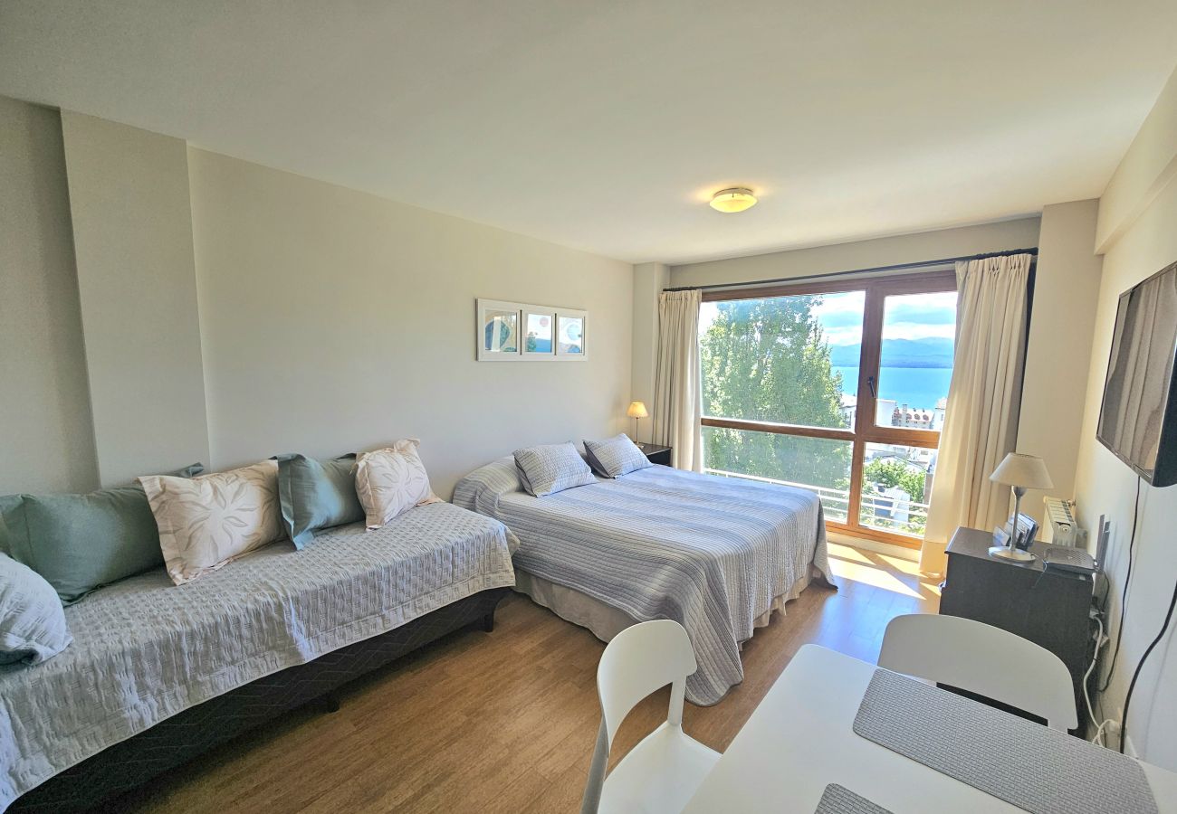 Studio in San Carlos de Bariloche - Terrazas del Lago I F with view of Lake Nahuel Huapi