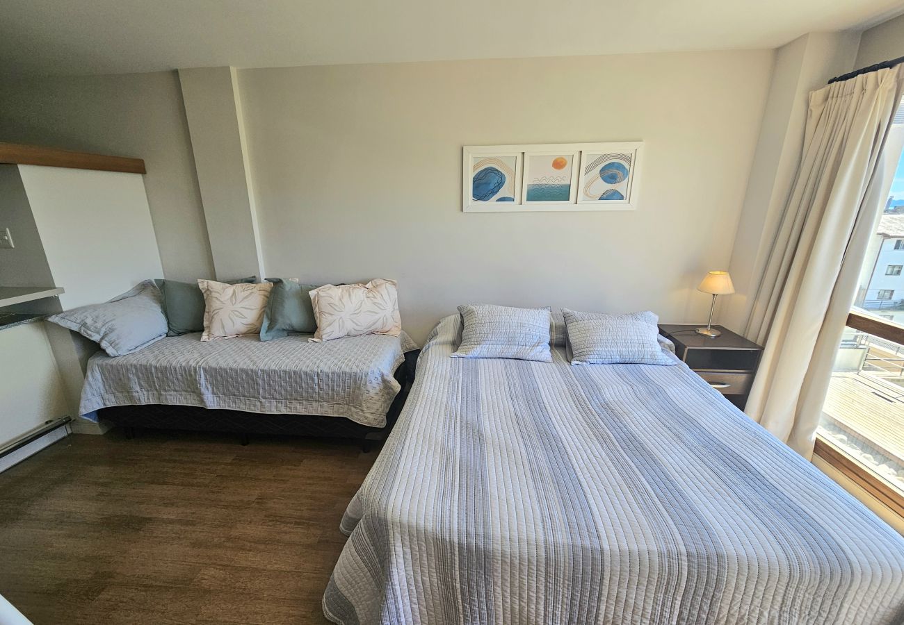 Studio in San Carlos de Bariloche - Terrazas del Lago I F with view of Lake Nahuel Huapi