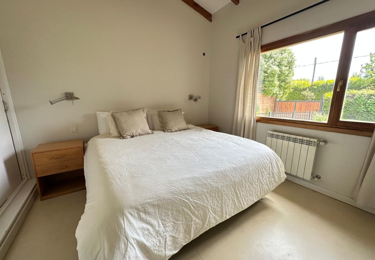 House in San Carlos de Bariloche - House in Pinar de Festa with barbecue area