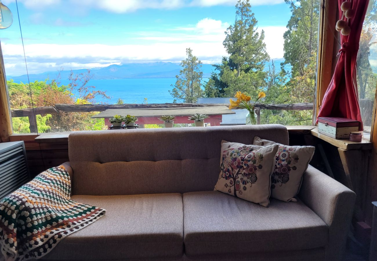 House in San Carlos de Bariloche - Lake Postcards in Bariloche