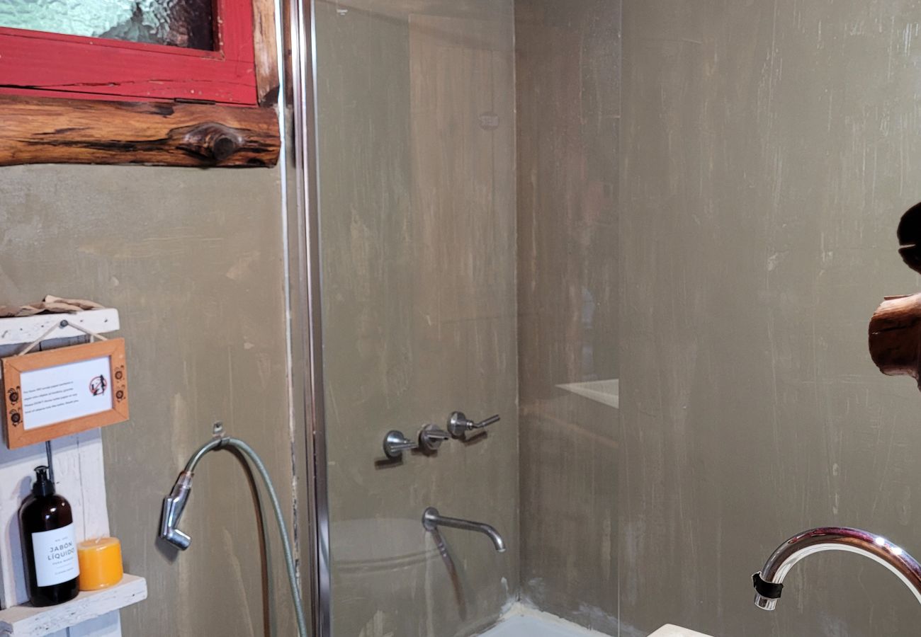 House in San Carlos de Bariloche - Lake Postcards in Bariloche