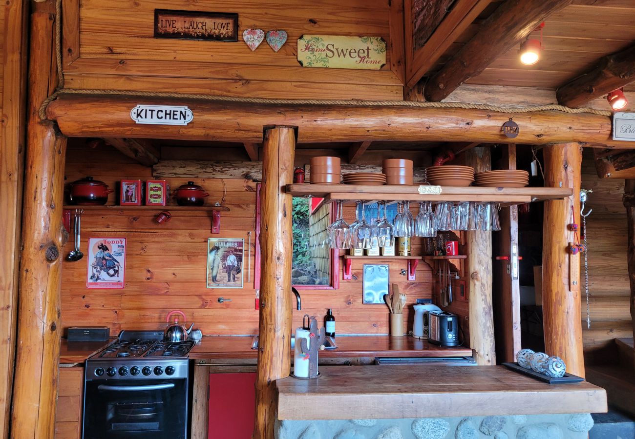 House in San Carlos de Bariloche - Lake Postcards in Bariloche