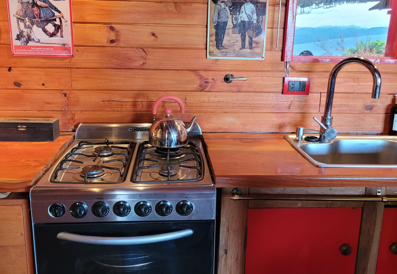 House in San Carlos de Bariloche - Lake Postcards in Bariloche