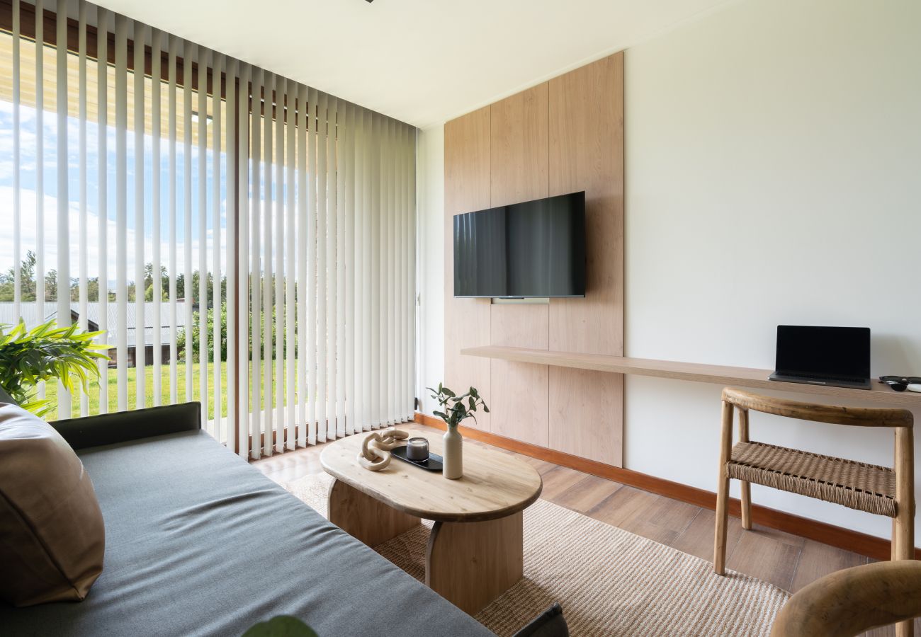 Apartment in San Carlos de Bariloche - Cozy Melipal Retreat | Garden, BBQ & Pool  