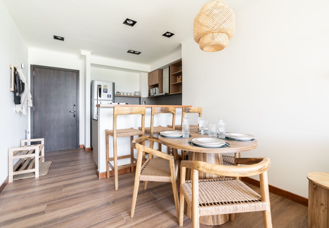 Apartment in San Carlos de Bariloche - Cozy Melipal Retreat | Garden, BBQ & Pool  